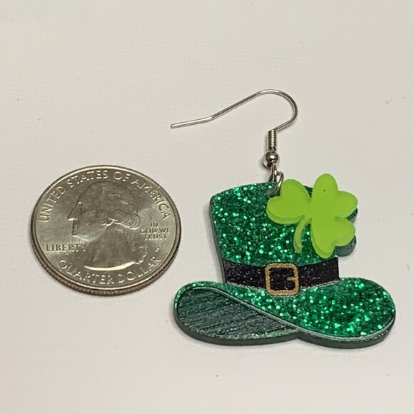 St. Patrick's Day Earring, Shamrock Earring, Clover Earring, Leprechaun Earring - Picture 3 of 4